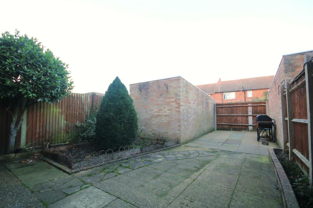 rear1.JPG