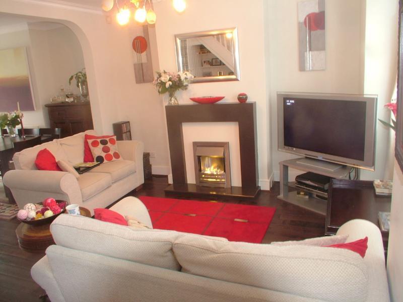 Dupont Road, London, SW20