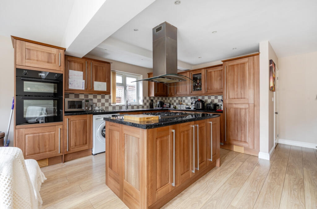 1345448-24-68adb4...