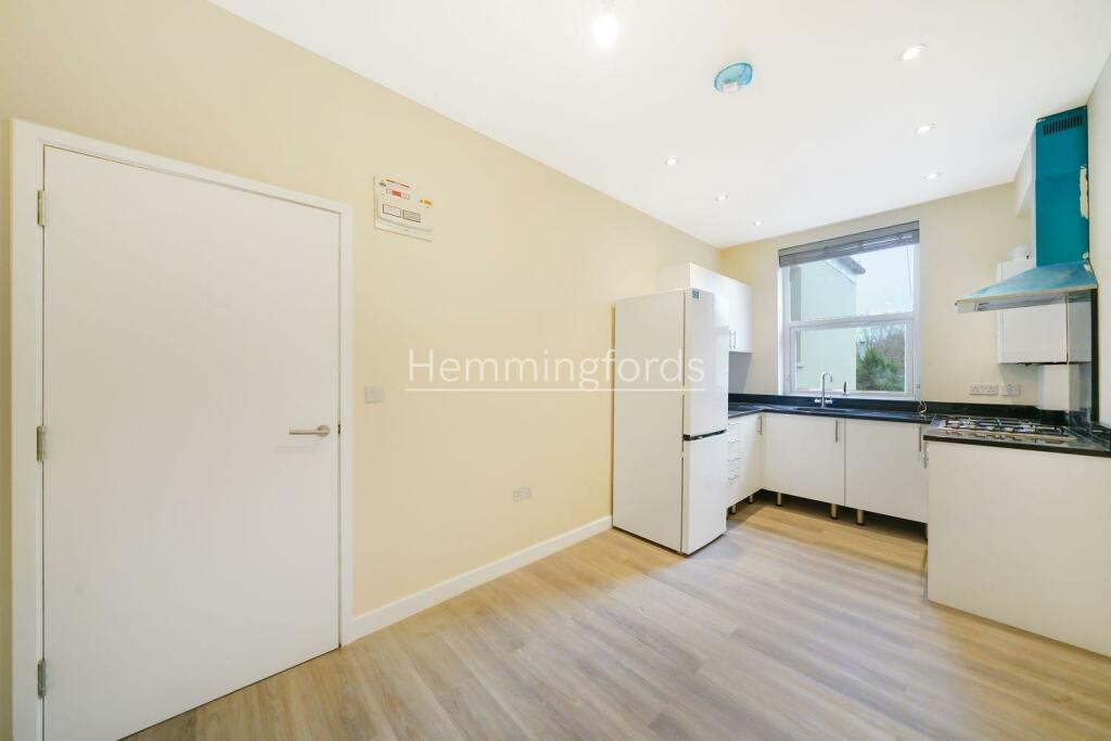 First Floor, 10 Beatrice Road - S6YaVRDP4ko2Z2gd4z
