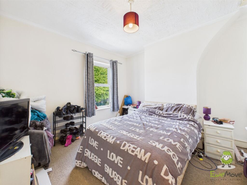 Bedroom 1 - Charlotte Thomasson Ewemove Whitchurch