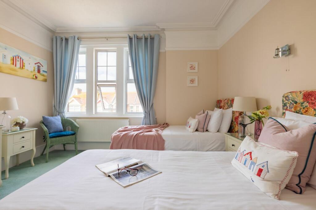 Bedroom 5