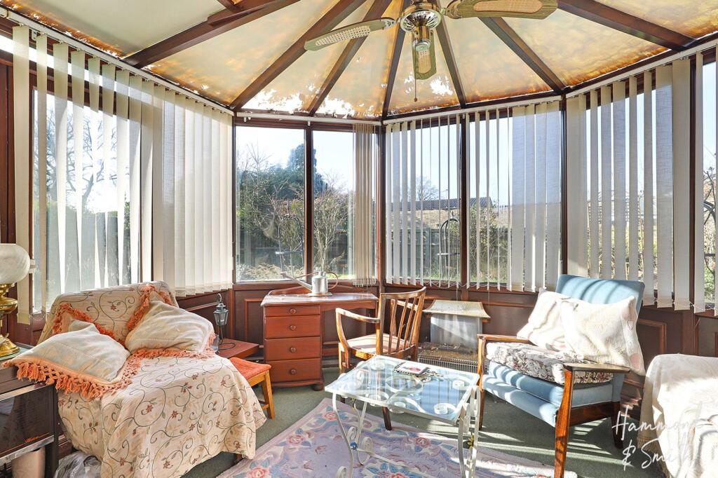 Lounge / Dining Room