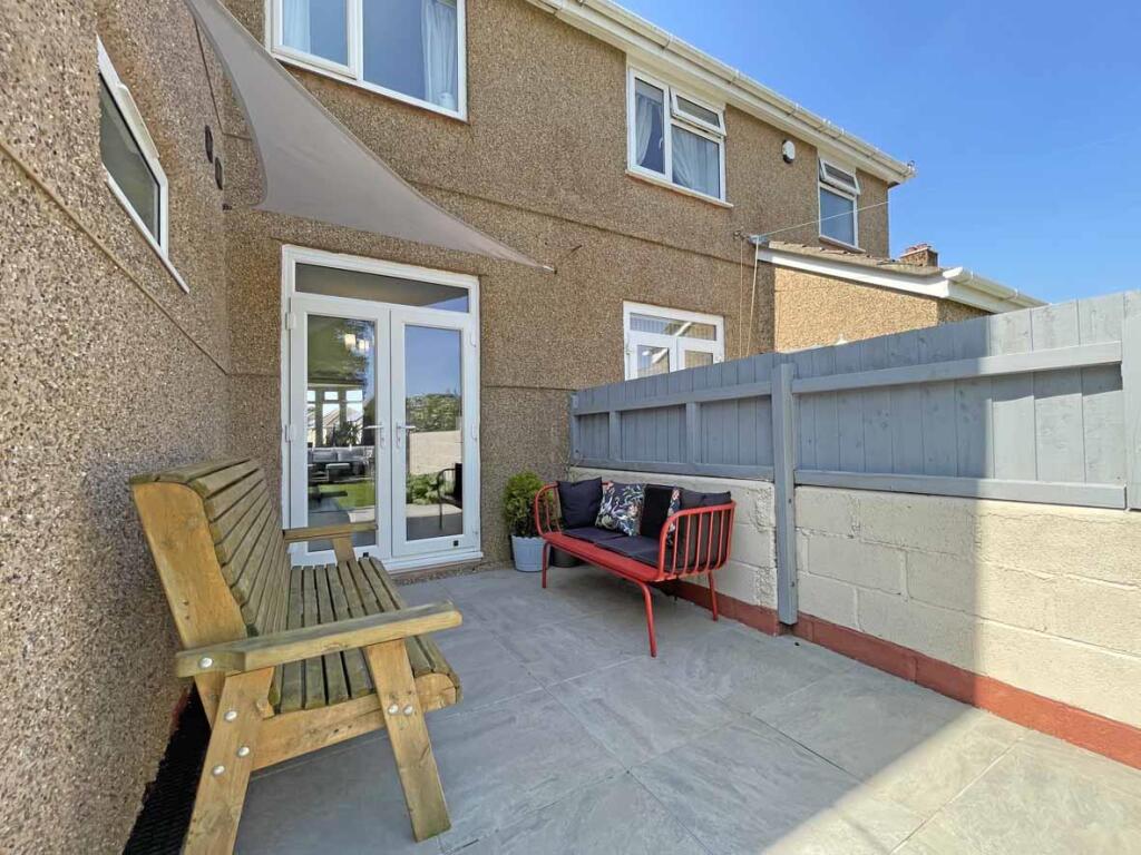 Beacon Down Avenue 40 - Garden 3.jpg