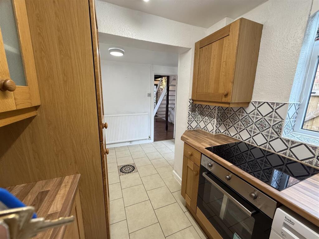 Kitchen Dining Room 2.jpg