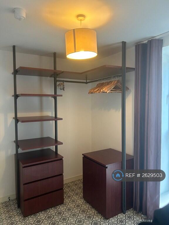 Modular Shelving System - Small Bedroom
