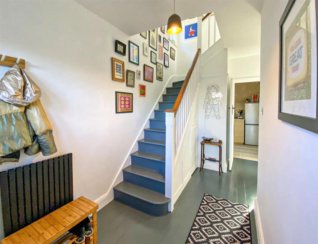 HallStairs-A_Alto.jpg