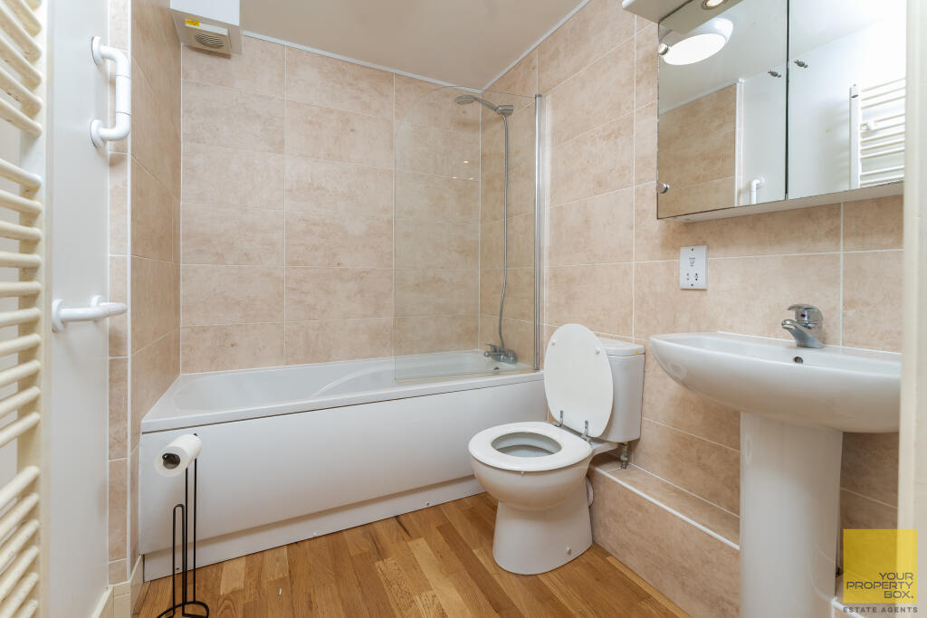 Apt 7 Doltons Wharf0012