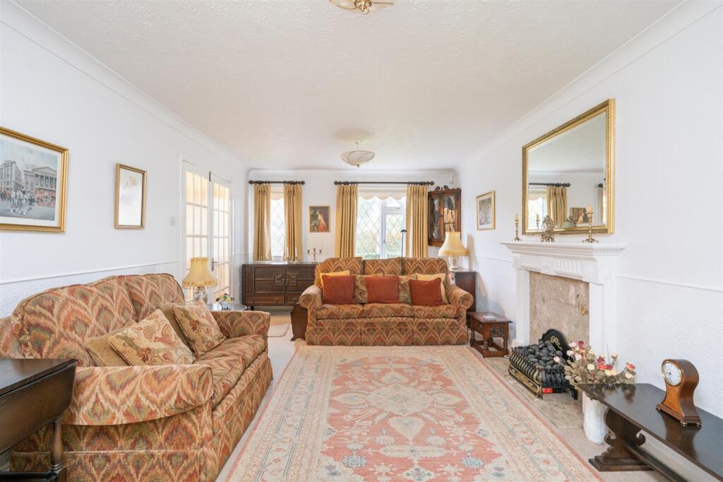 16 Frankholmes Drive_12.jpg