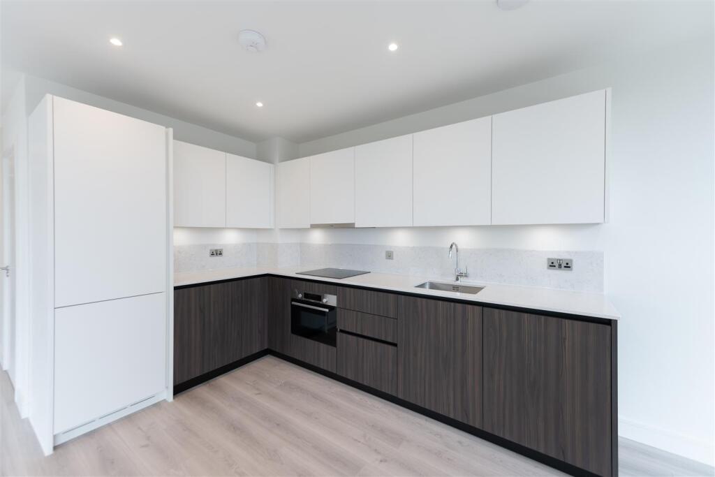 Kitchen .jpg