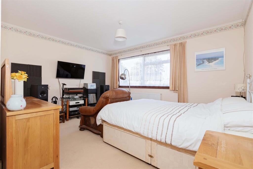 Rockingham Close_7.jpg