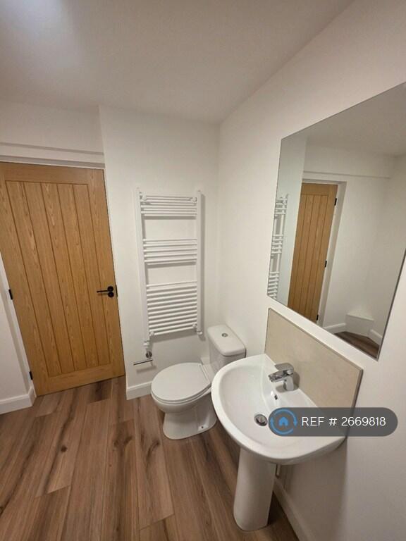 Downstairs Wc/Utility Room