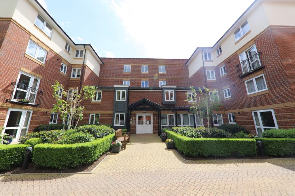 Ext - Middlemarch Lodge (S/S)