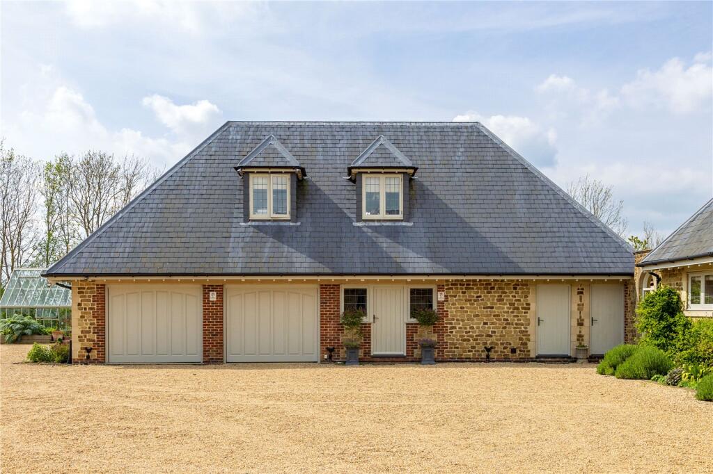 House. Partnership