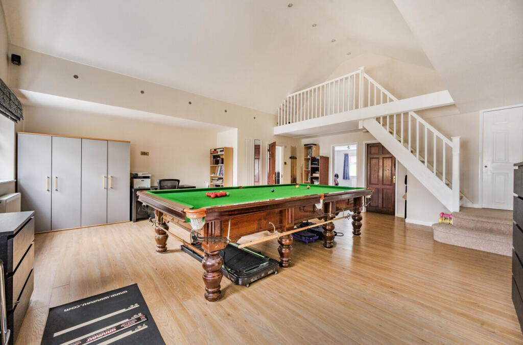 1375149-25-690ded...