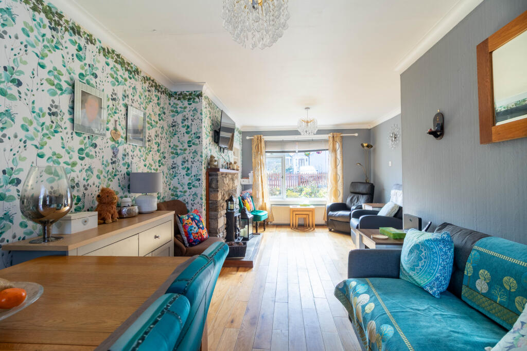 Living Room/Dining Room