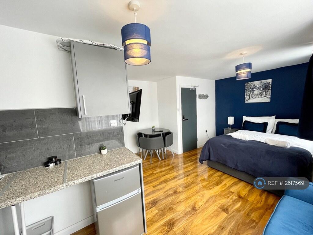 Room 4
