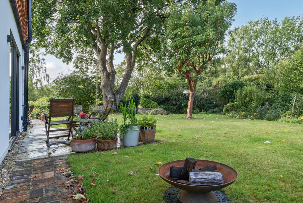 1346586-40-68b87c...