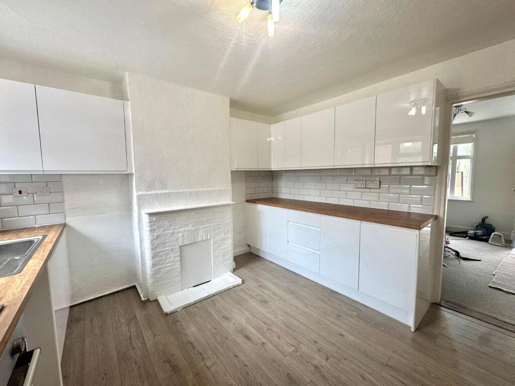 kitchen 2.jpeg