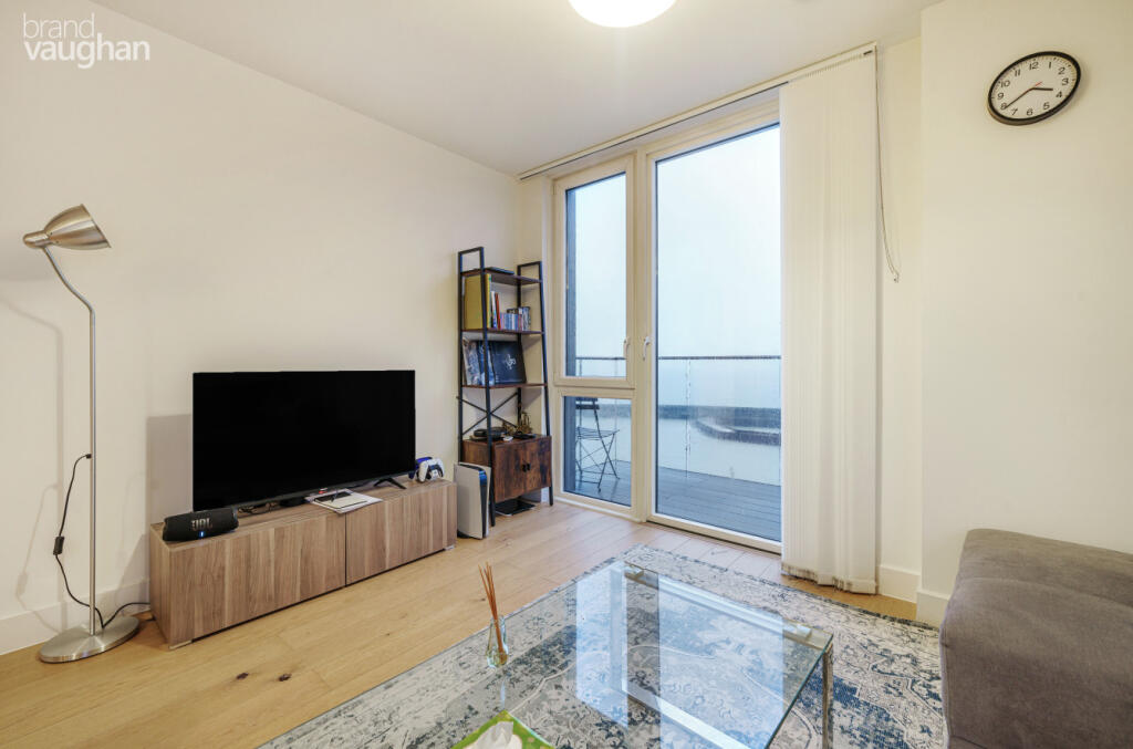 22fa8dd9-9177-43a...