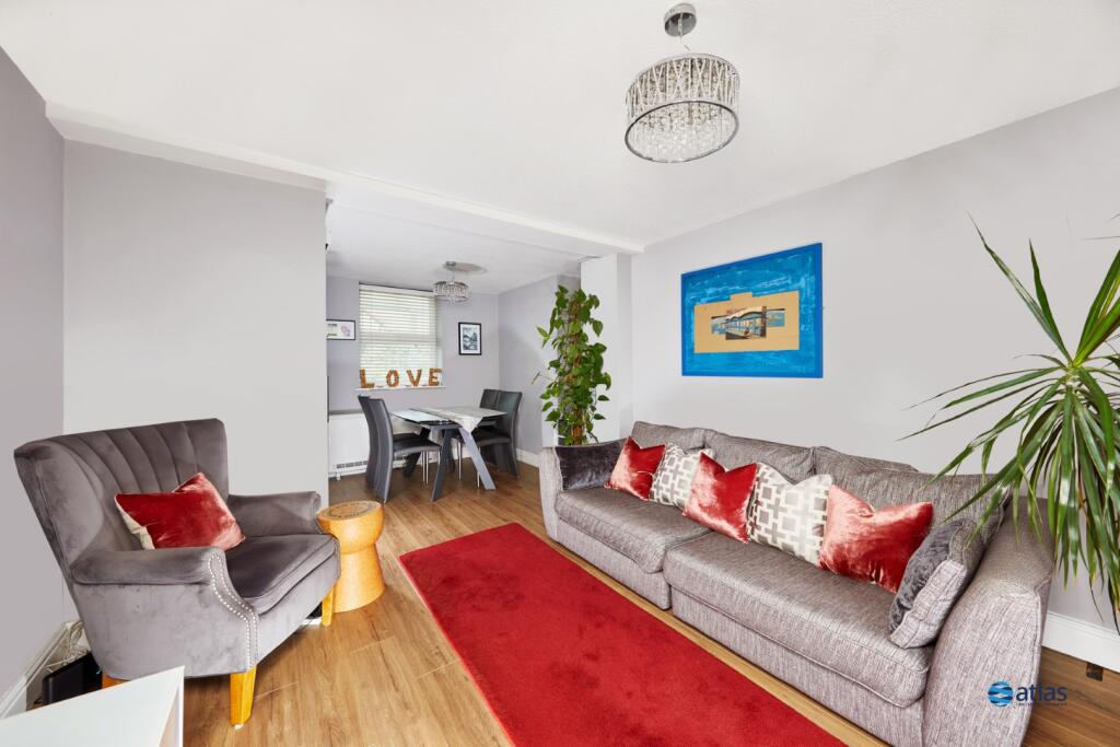 Dining Area / Lounge