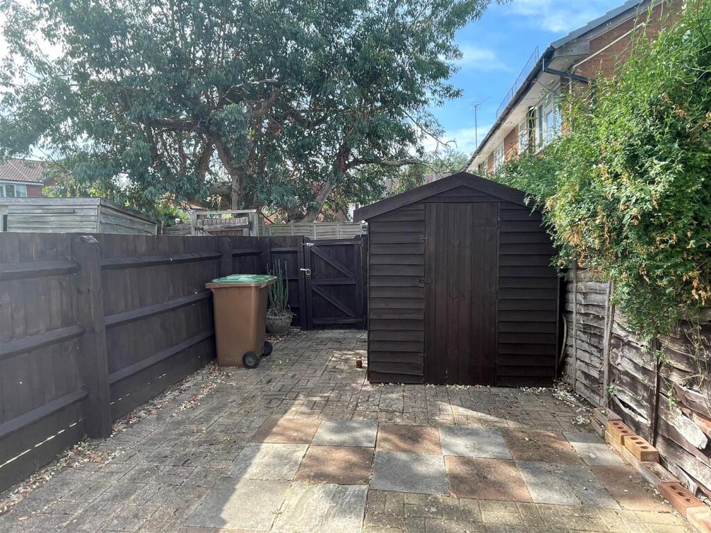 73 Christchurch Drive - Garden.jpg