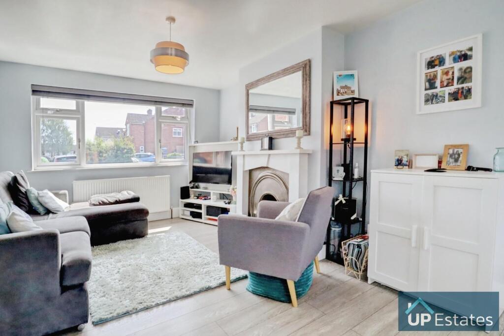 KITCHEN/DINER/LIVING