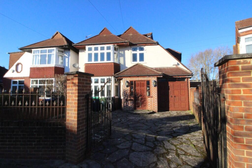 Brockenhurst Avenue, Worcester Park