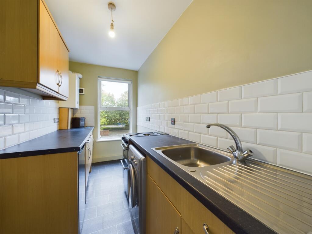 CAM01791G0-PR0065-STILL002