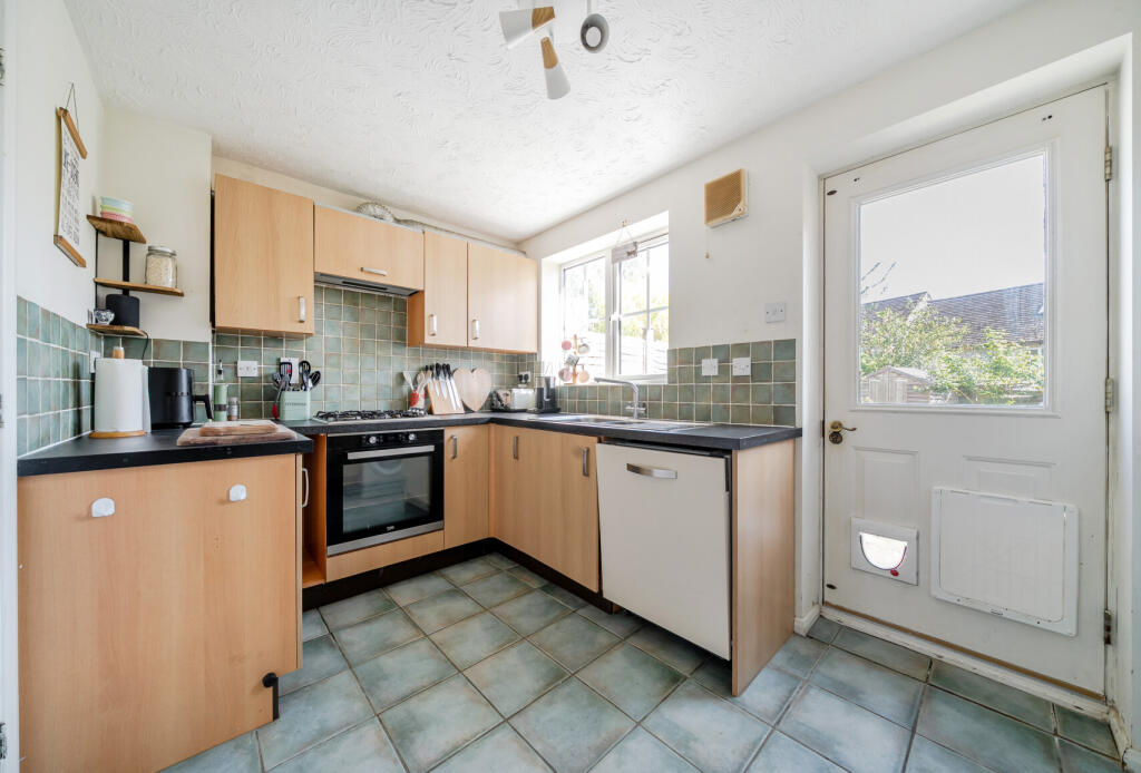 1348333-9-68bacaa...