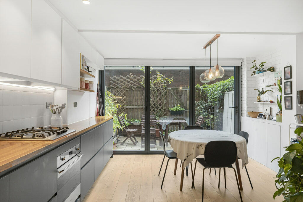 Kitchen/Dining