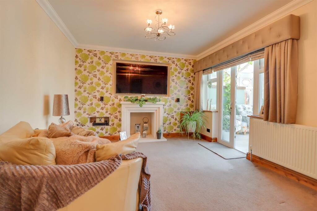 71 ATHELSTAN GARDENS-20.jpg