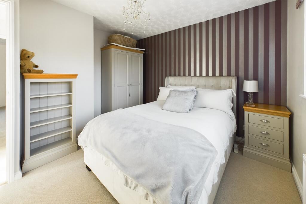 CAM02545G0-PR0325-STILL028