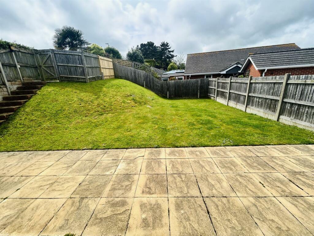 01323 438506
