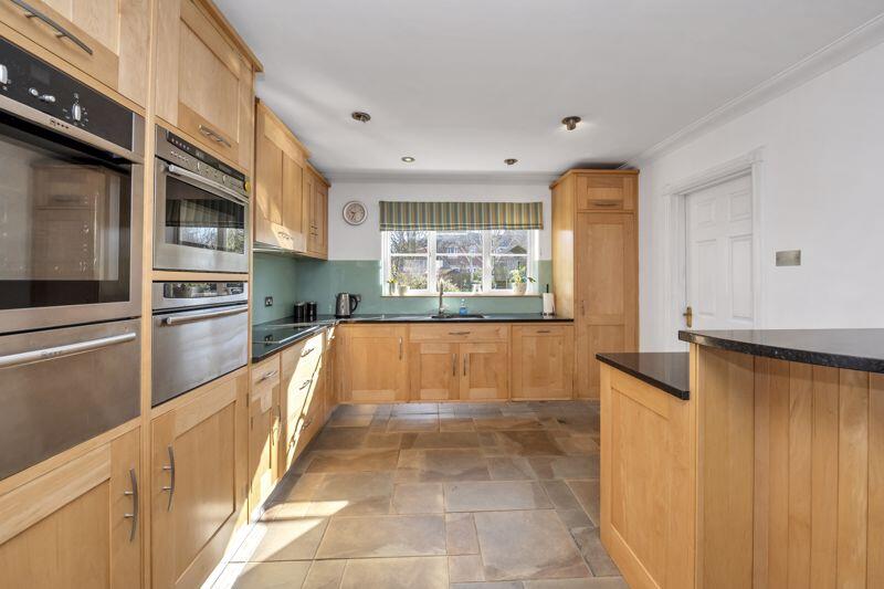 Kitchen/Breakfast Room