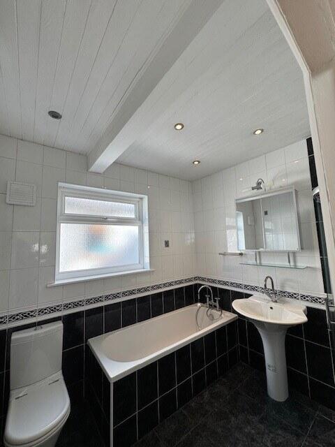 Woodford Green, IG8
