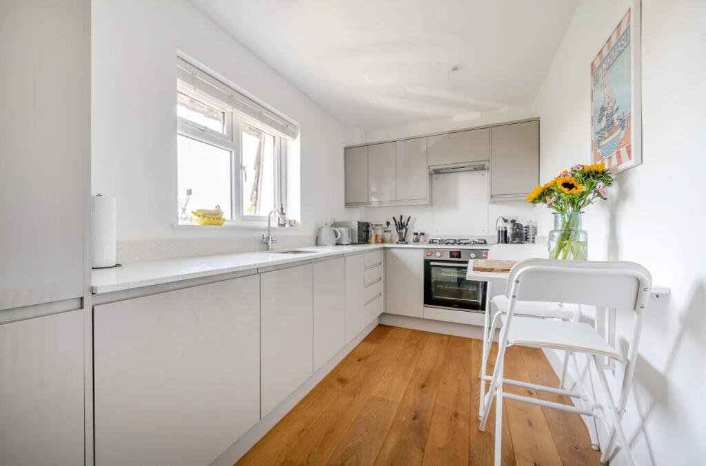 1336038-6-689b3bb...