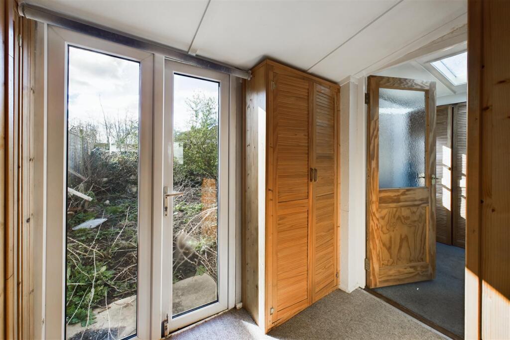 The Shop, The Common Patchway, Bristol, BS34 6AL |