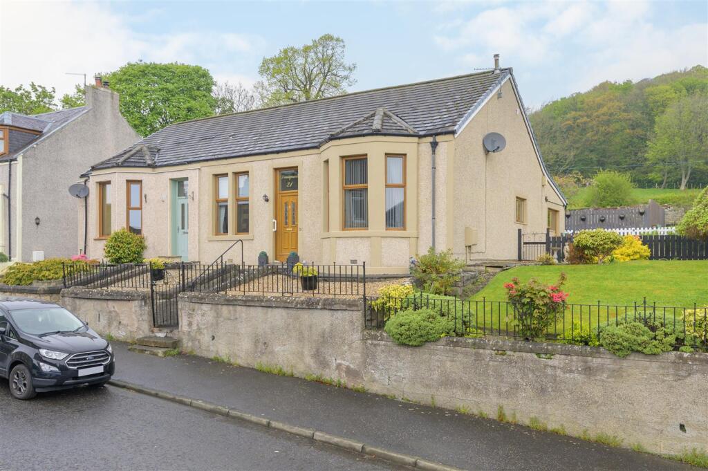 21 Main Street 002.jpg