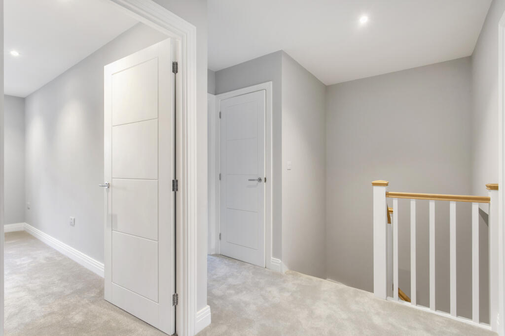 Plot 6 Landing
