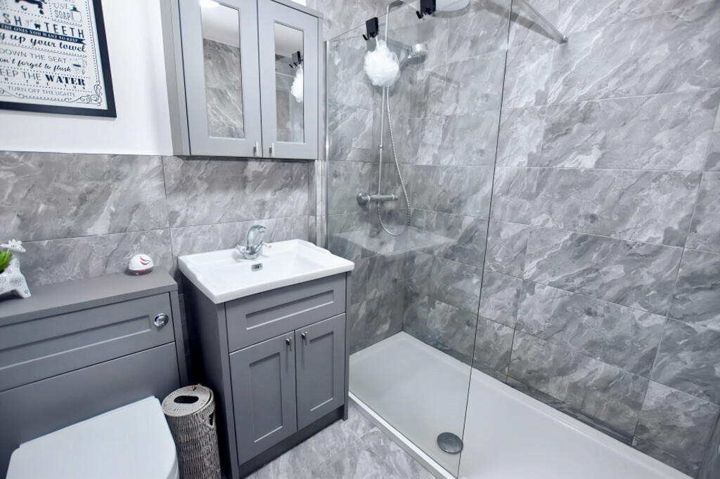 Shower Room 2
