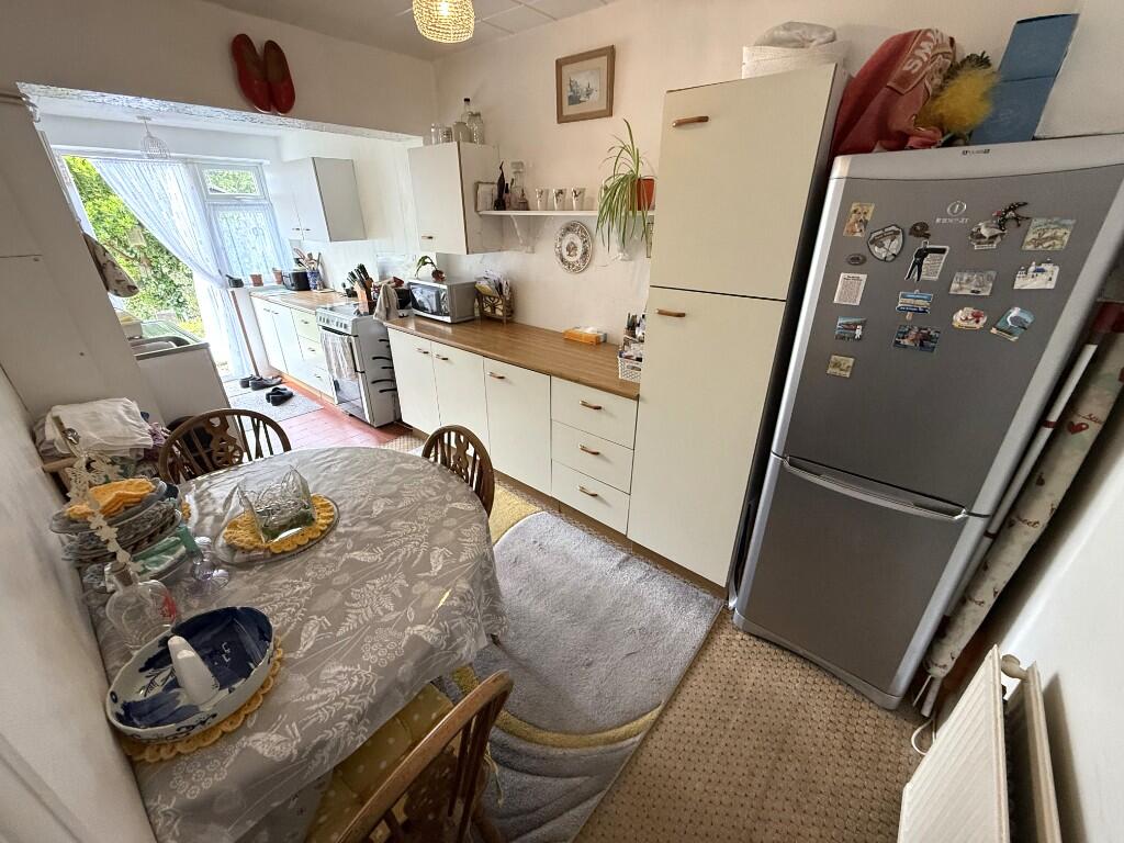 KITCHEN/DINER (A)