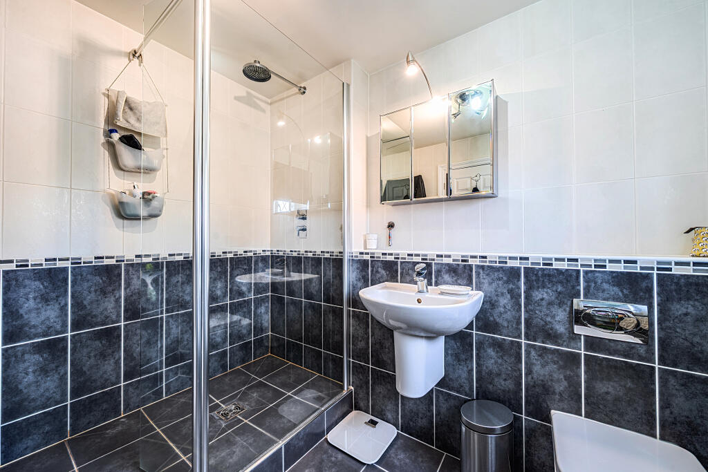 1359309868f8d23a8063f