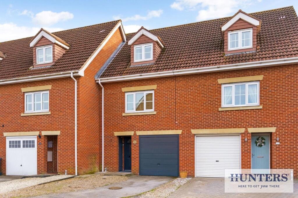 86506_17 Maple Drive North (1) - Copy_low.jpg