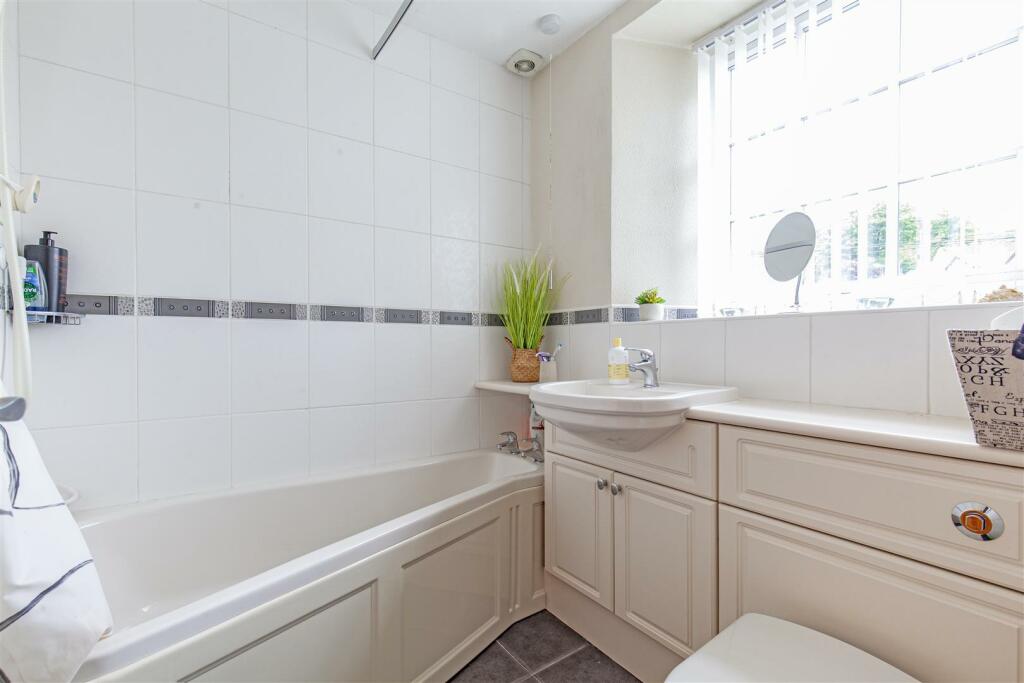 Bathroom-1.jpg