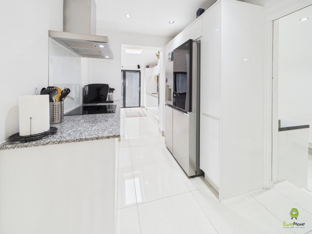Presented by Clinton at EweMove Bexleyheath and Da
