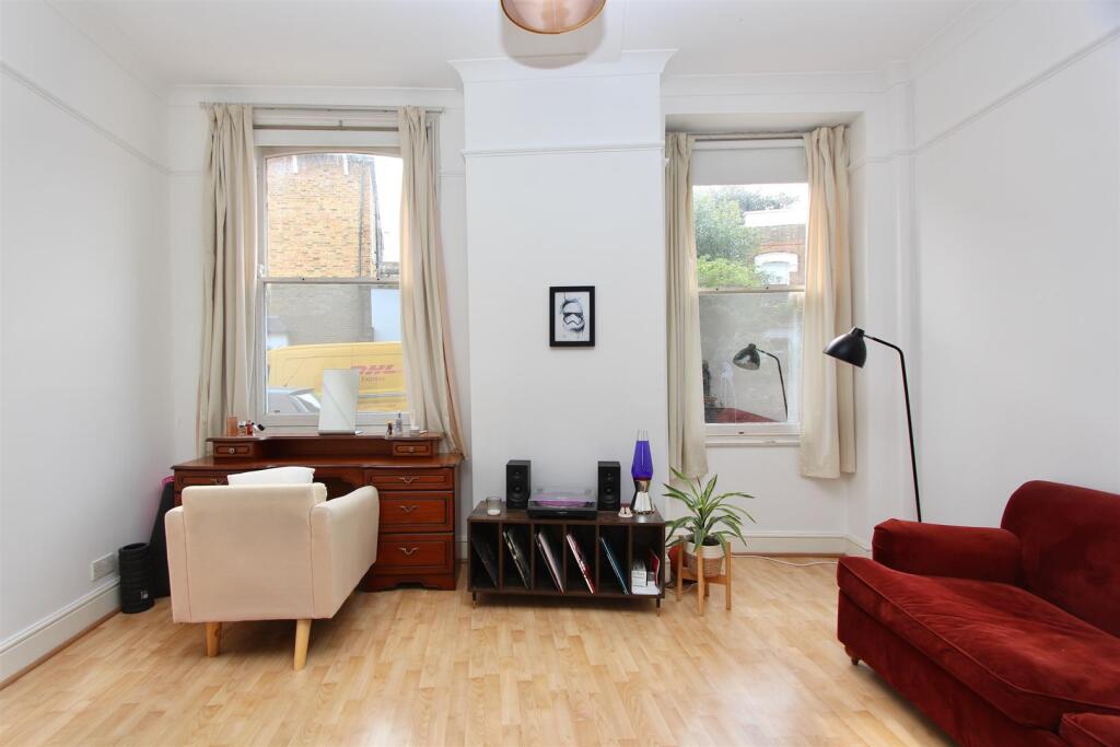 Amhurst Road, N16
