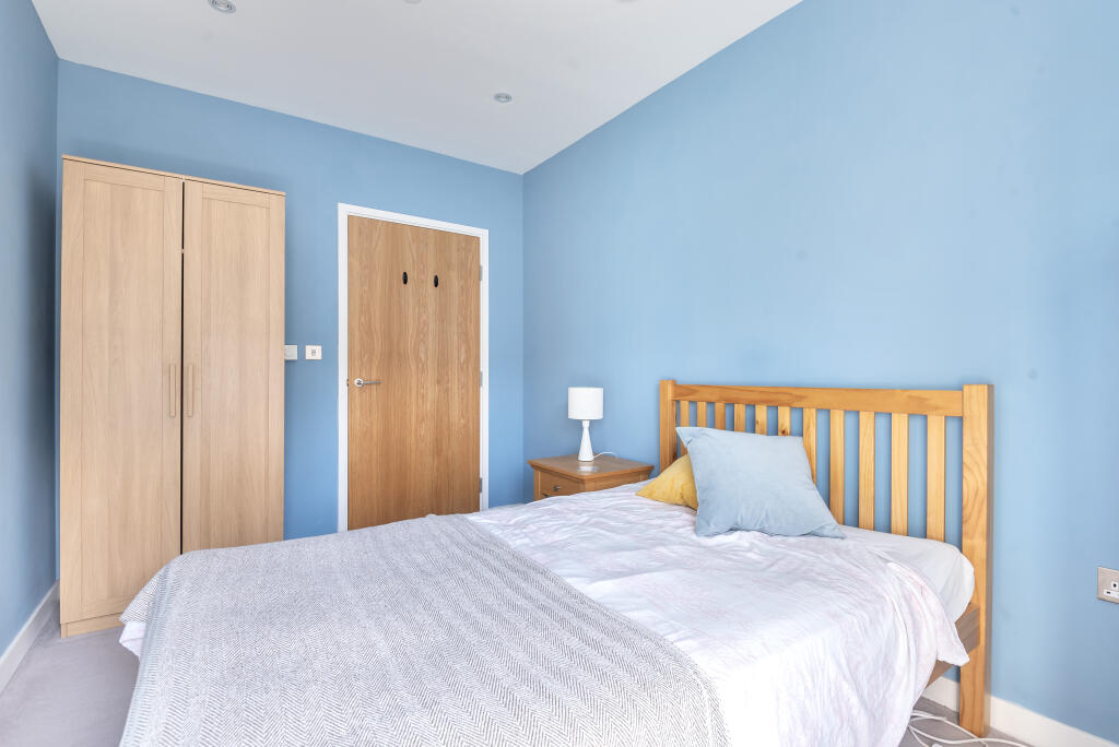 Bedroom2.jpg