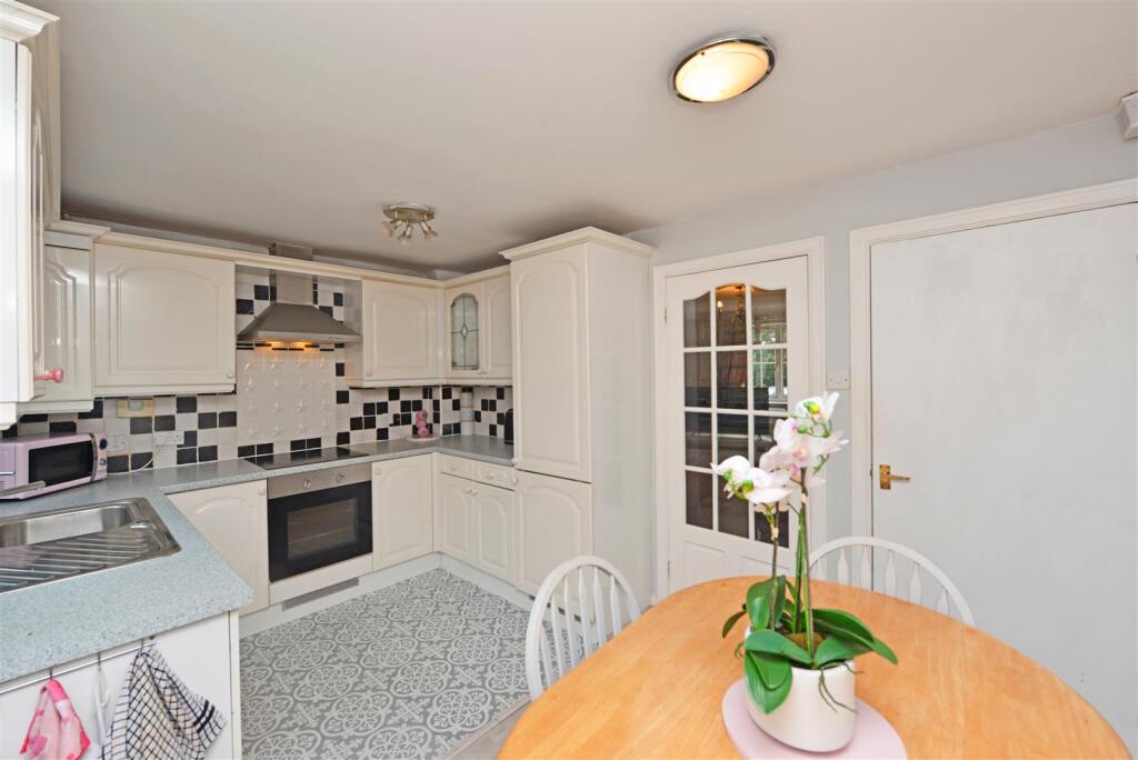 Fitted Dining Kitchen: