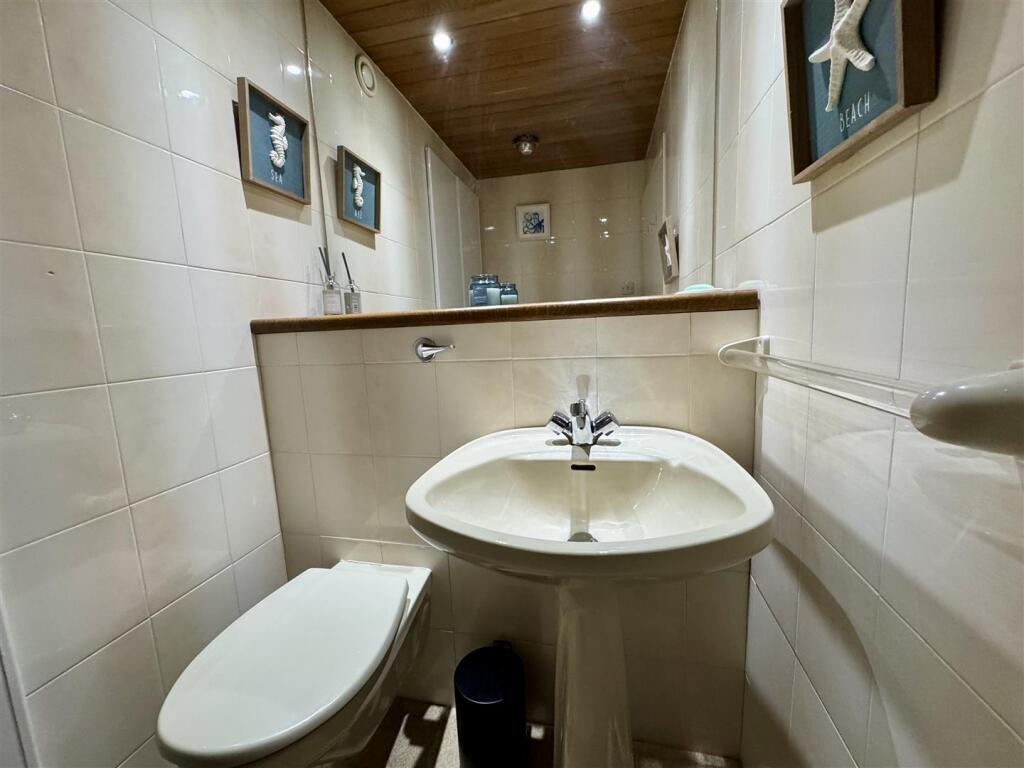 Separate WC
